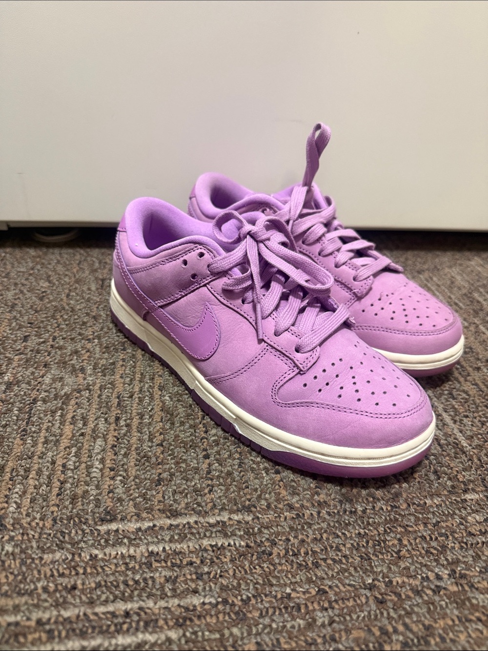 Nike Kids Lavender Low-Top Sneakers